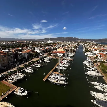 Apartment Awaydays Atico Vista Mar Con Wifi Empuriabrava